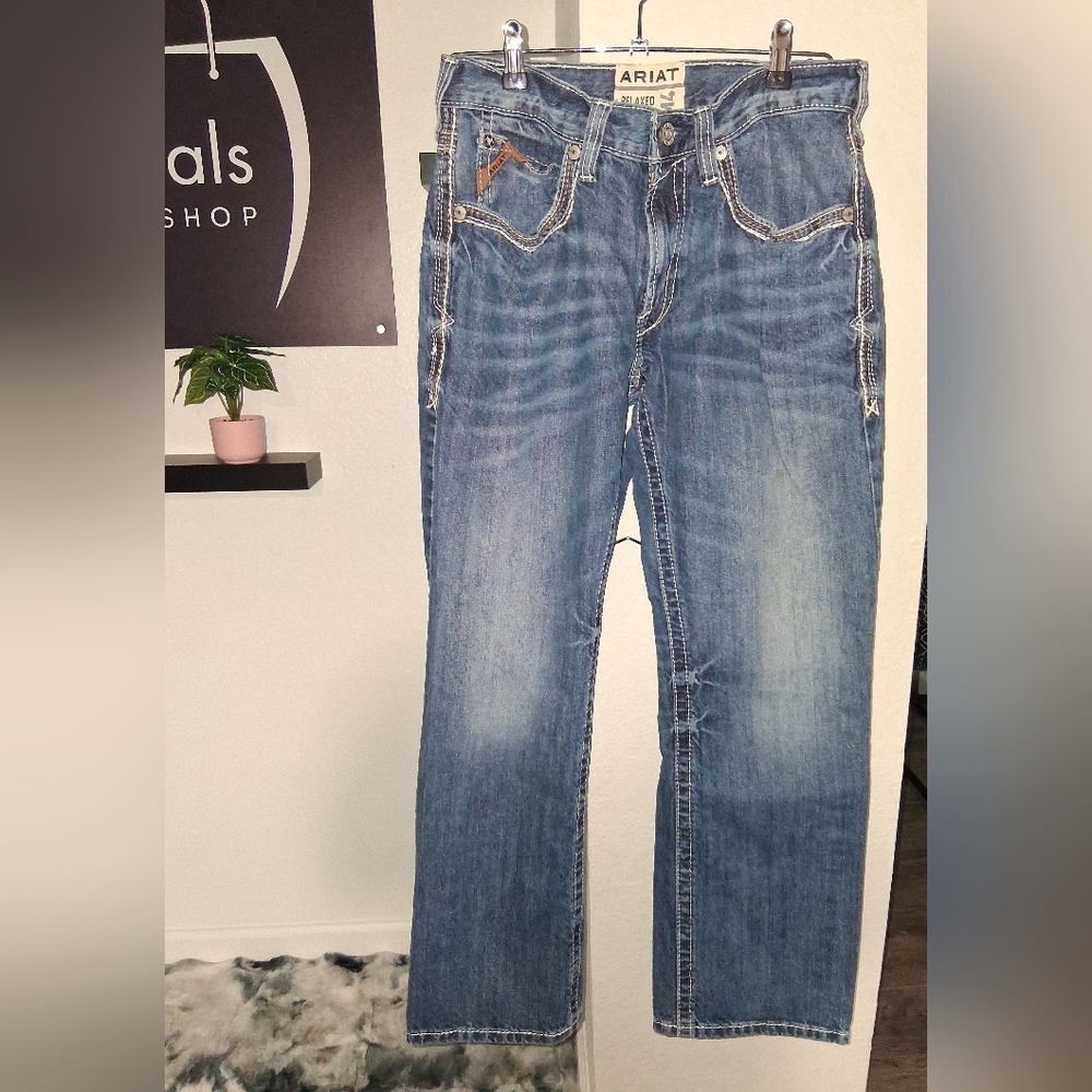 Ariat Men's Classic Blue Straight Jeans - Picture 5 of 16